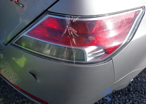 2010 Acura Tl 3.5 z USA, uszkodzony, nr VIN 19UUA8F26AA027416